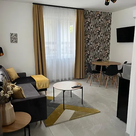 Apartment Shubu Garden Vendeghazak